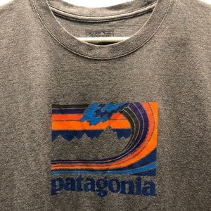 Patagonia grey t shirt